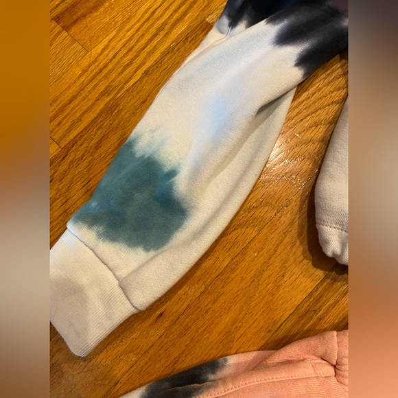 Forever 21 pink blue white tie dye crop top sweatshirt shorts matching set - Picture 12 of 16